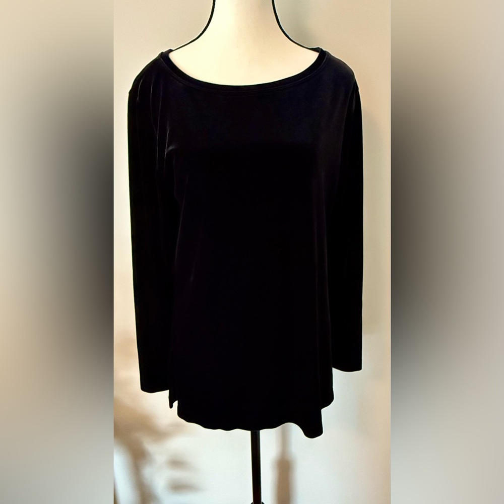 Chicos Velvet Black Women's Top. Size 1